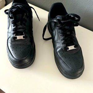 NIKE size 7 for women